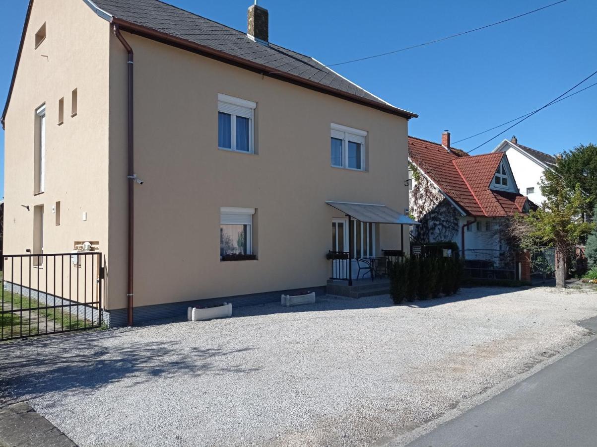 Joe Beach Apartman Keszthely Exterior foto